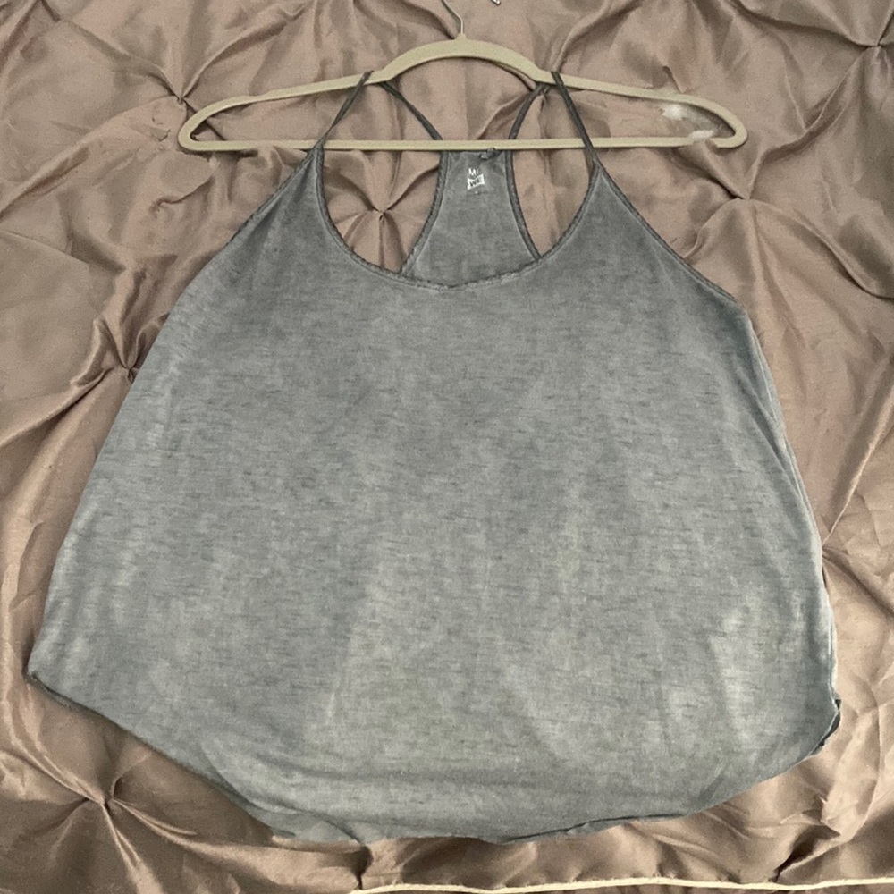Me to we tank top grey medium